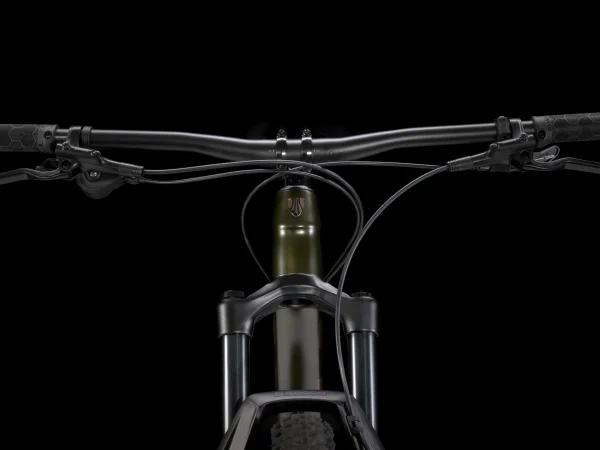 MTB-cykel fra Trek model Roscoe 7 i farven Satin Black Olive - set forfra
